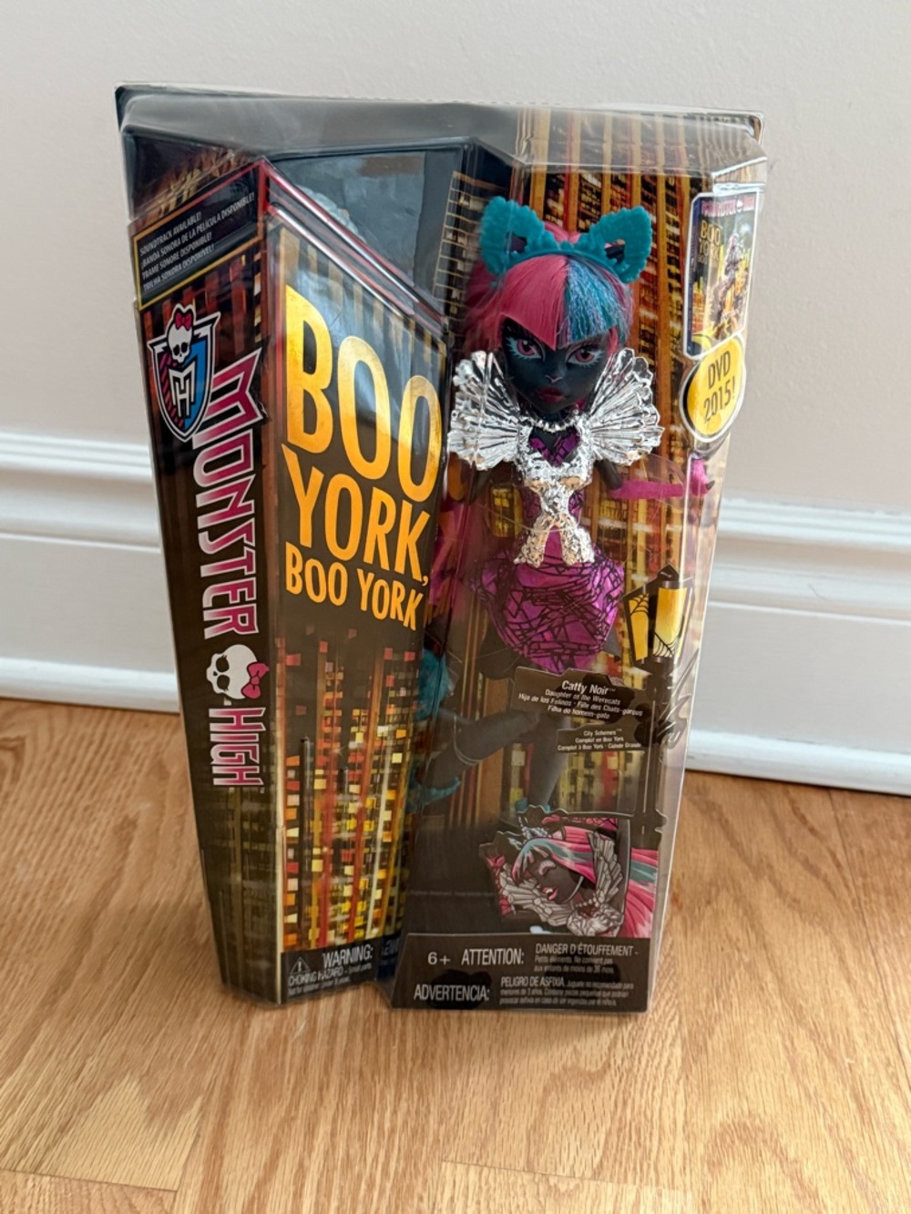 Monster High Boo York Catty Noir Doll 2014 City Schemes NRFB RARE HTF